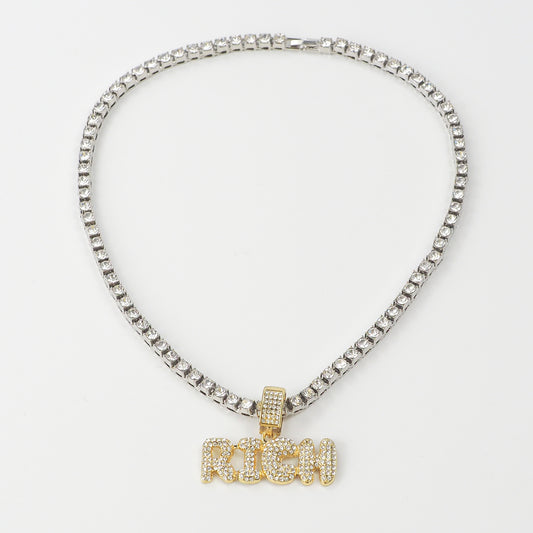 Rich Diamond Pendant Necklace